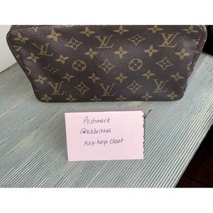 Authentic Louis Vuitton Trousse Toiletry 23 Bag
